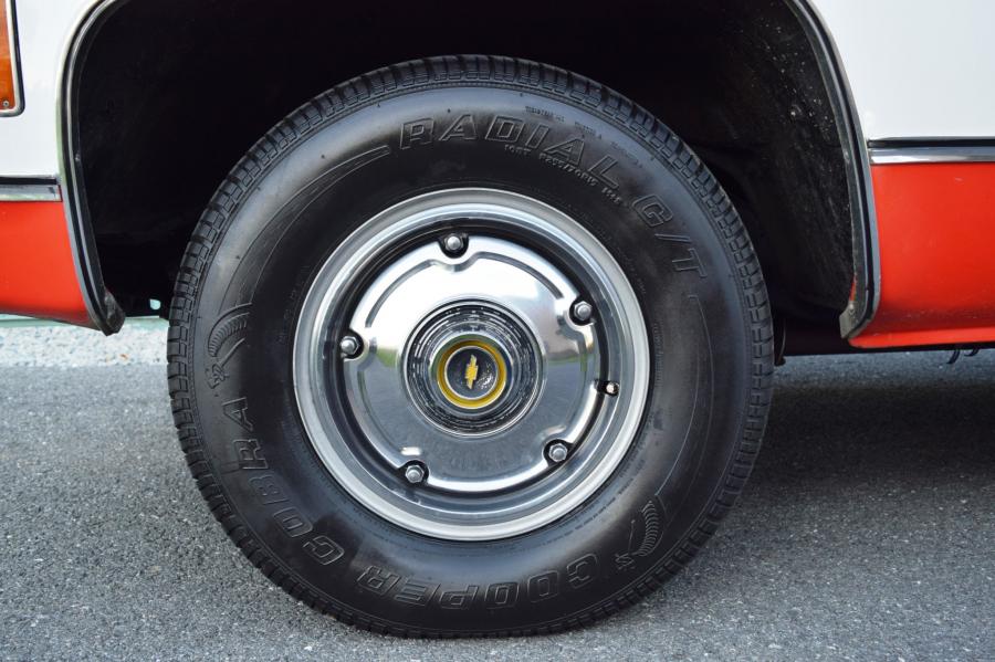 Колеса Chevrolet C10 Cheyenne Super 1974 года  (фото 131 из 365)